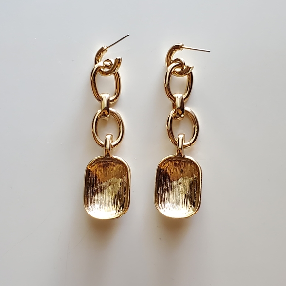 Elegant Chain Link Earrings with Rhinestones - Picture 2 of 4